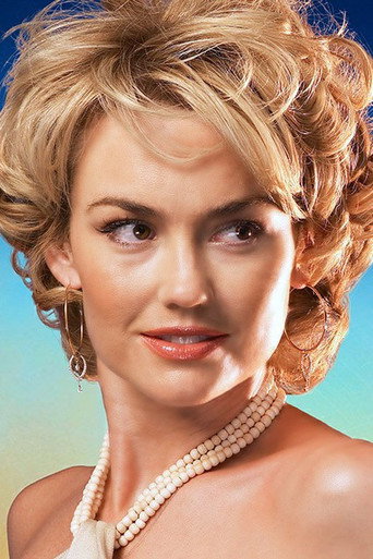 Kelly Carlson